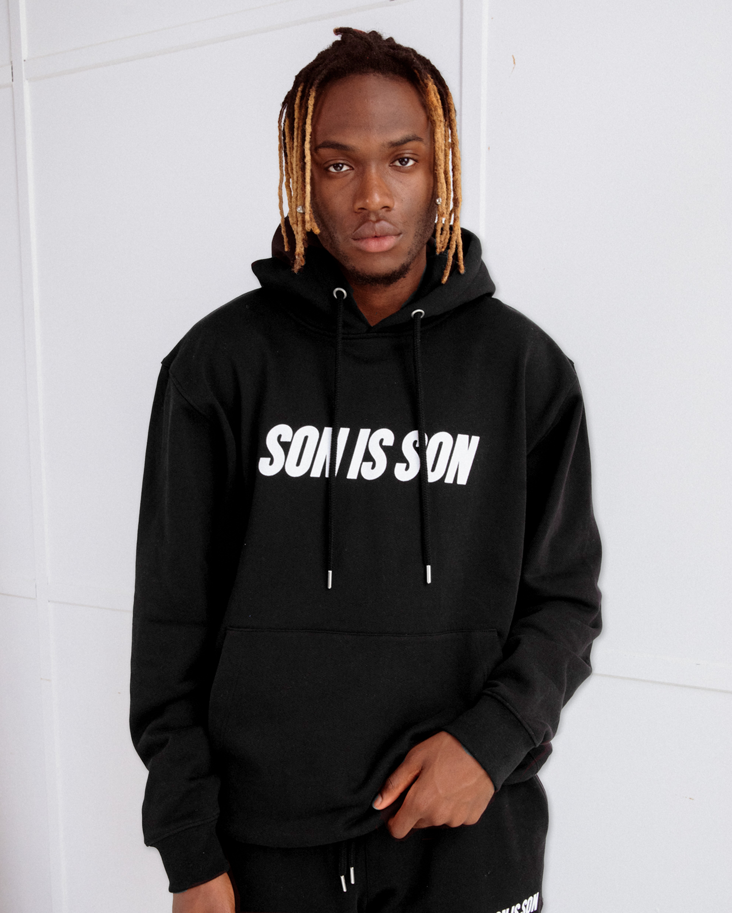 CLASSIC LOGO HOODIE BLACK